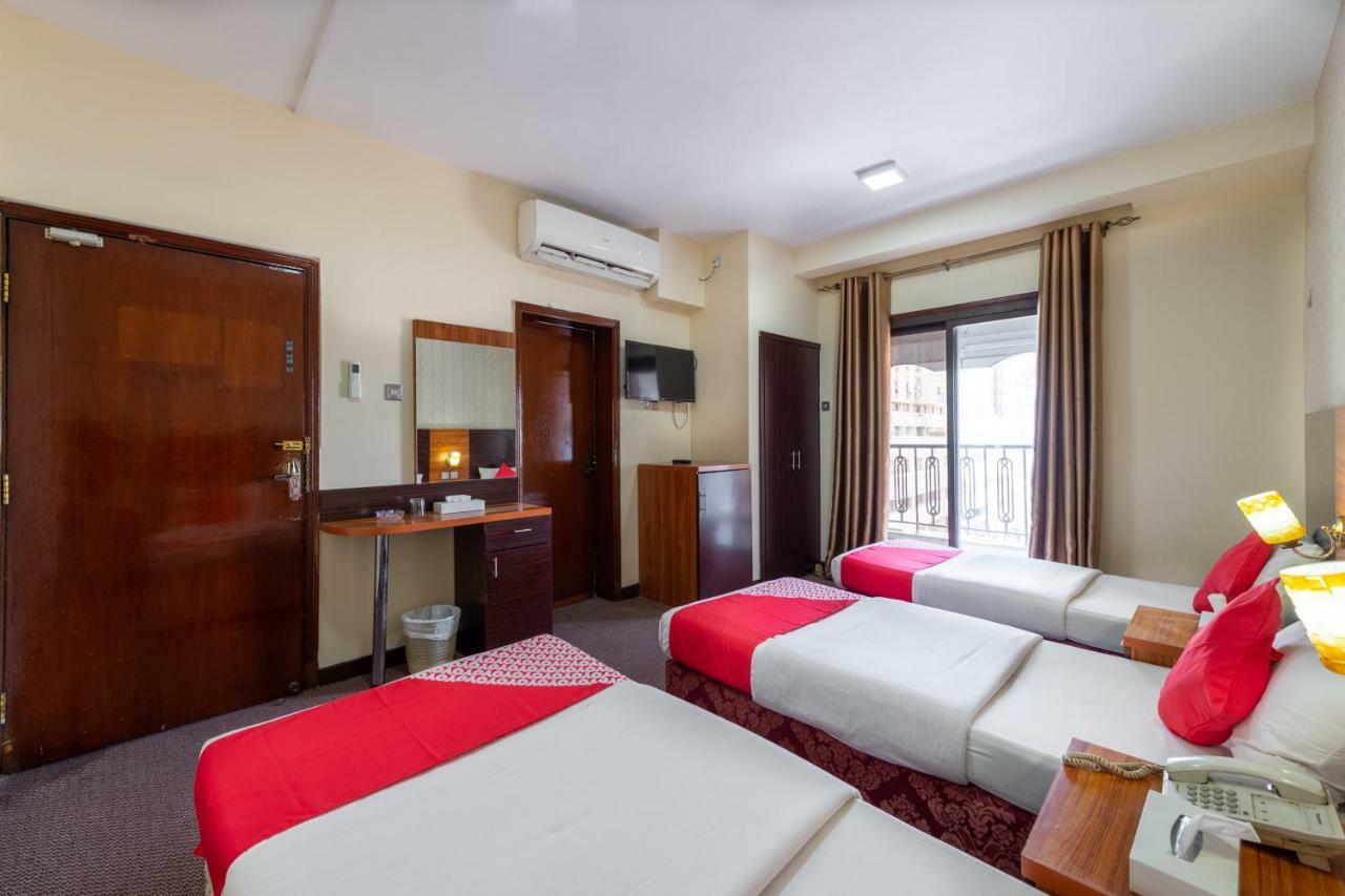 Central Paris Hotel, Baniyas Square Дубай Екстериор снимка